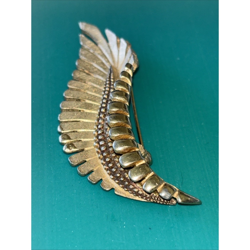 Vintage Signed MARBOUX Goldtone Textured LEAF Shape Pin Brooch #1009‎